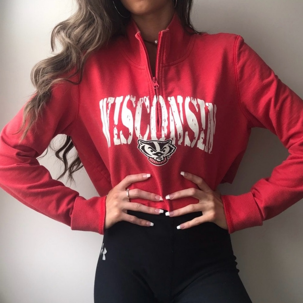 Wisconsin Cropped Sweatshirt